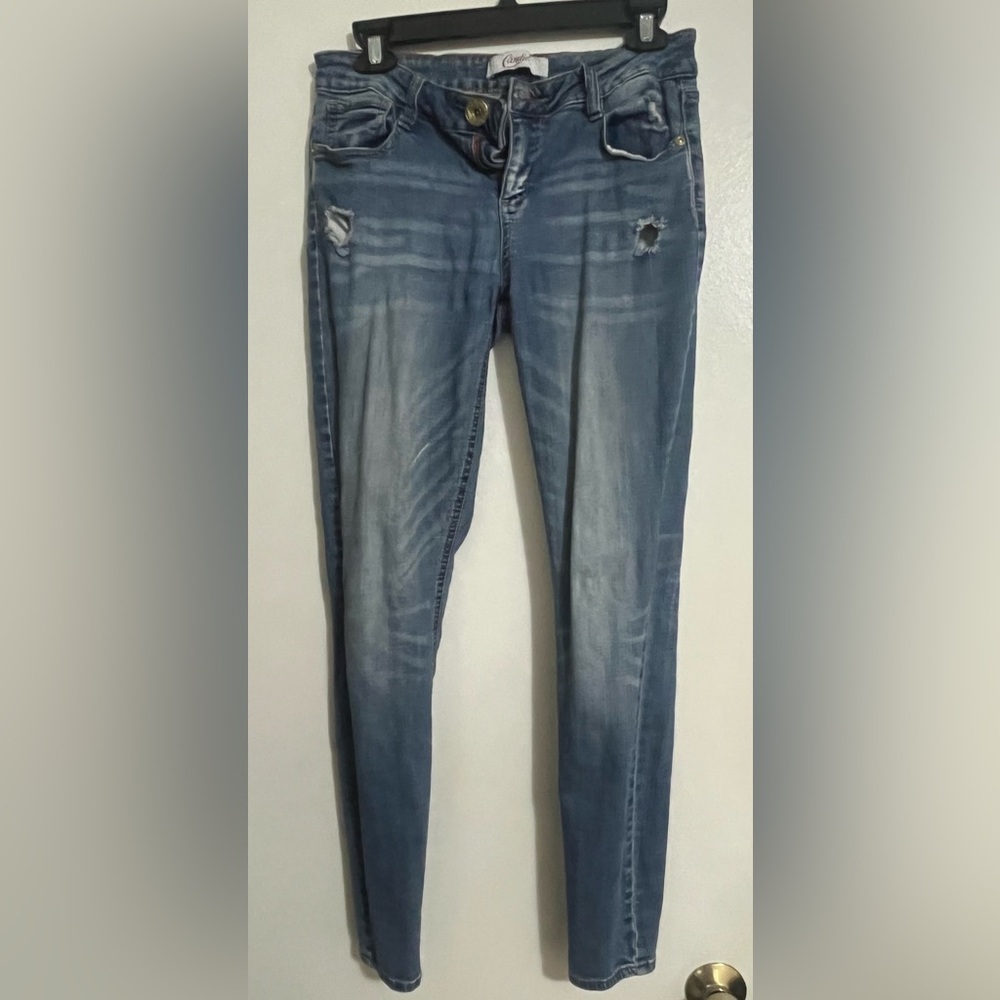 Women’s Light Blue Distressed Skinny Jeans